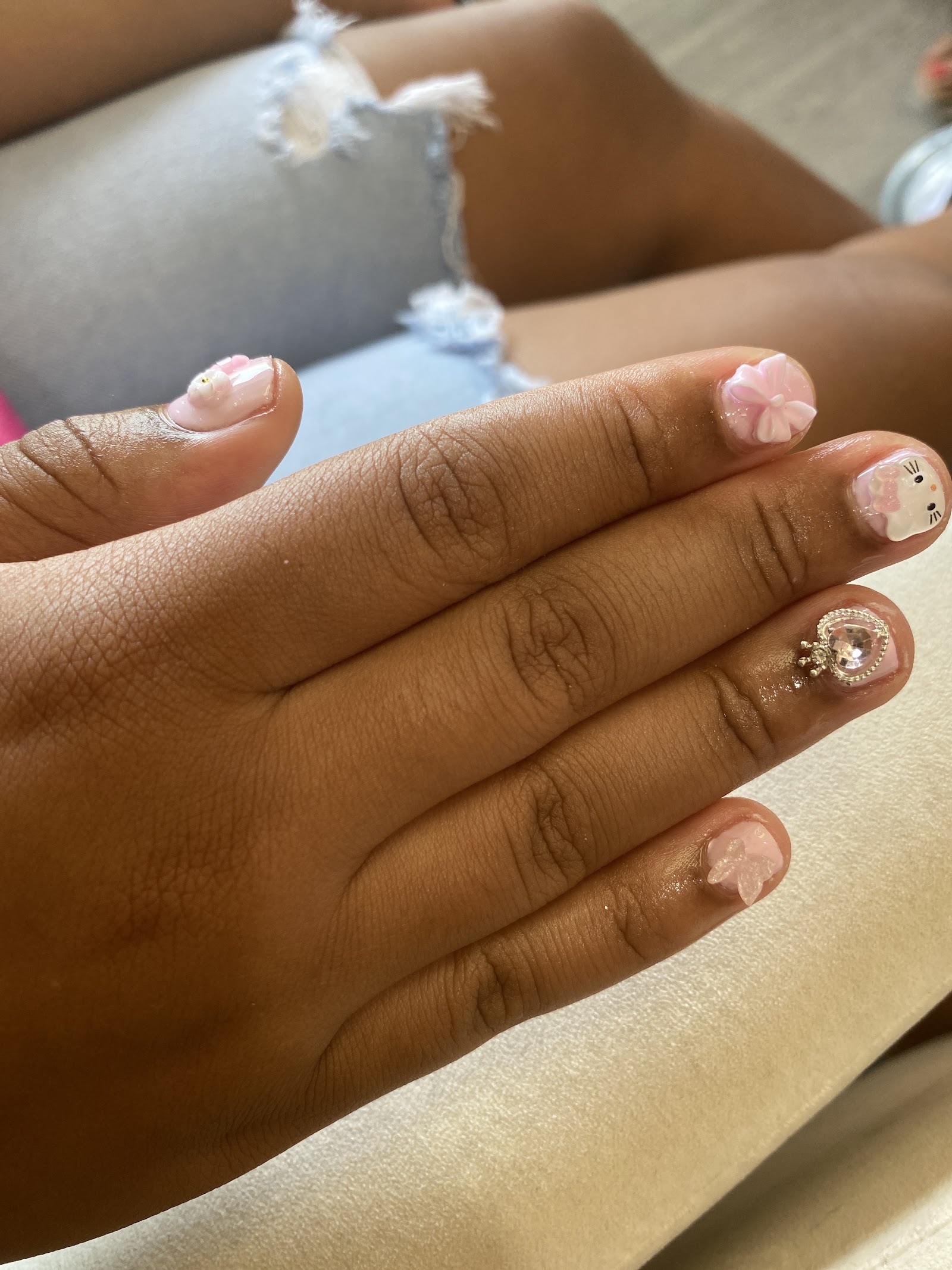 Diamonds N The Rough Nail Salon nail photo 3