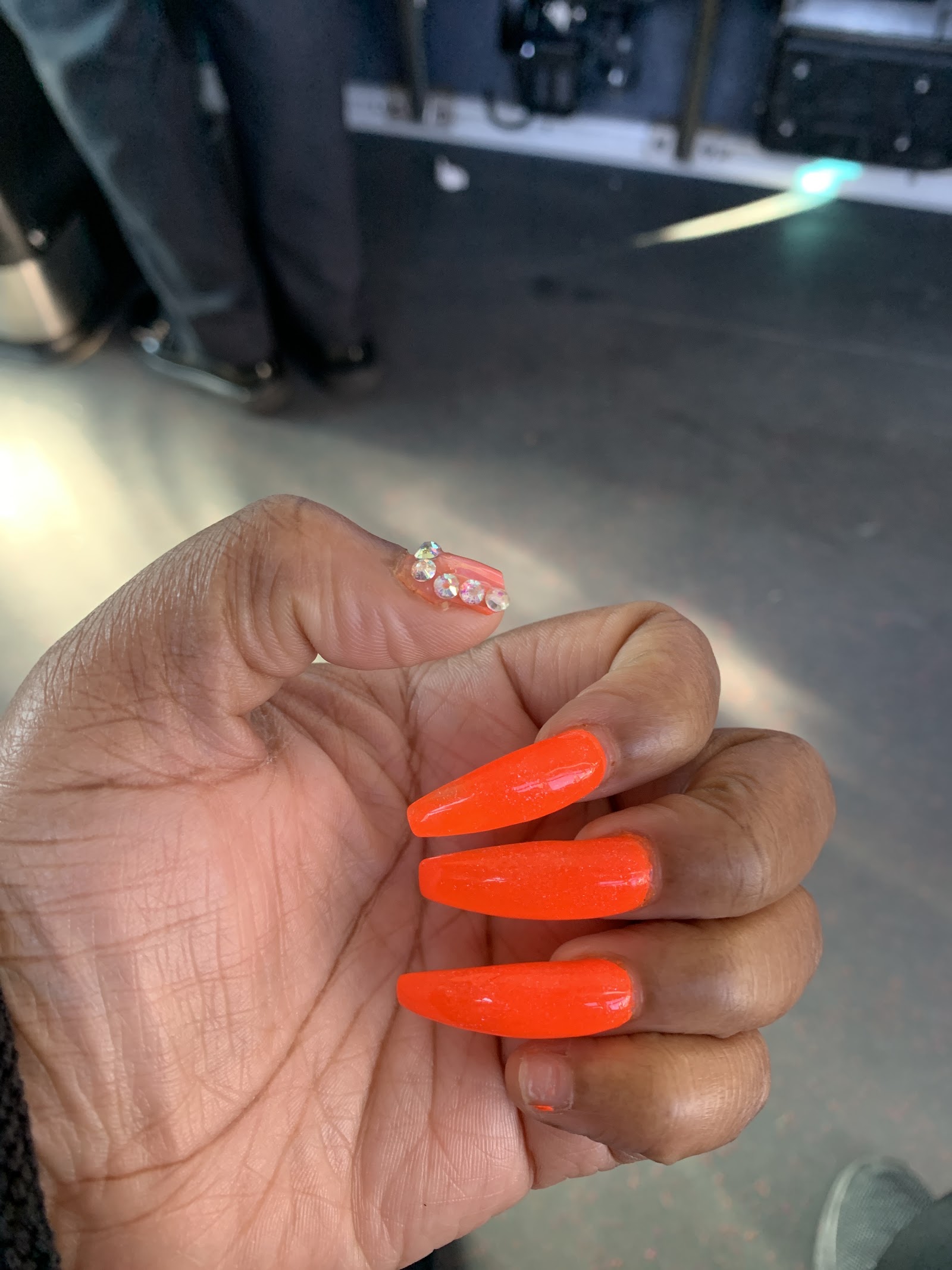 Diamonds N The Rough Nail Salon nail photo 7